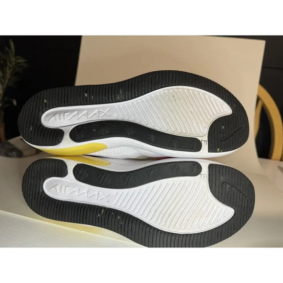 Nike Womens Air Max Dia Running Shoes Lightly Used Low Top 9.5 M - Picture 5 of 9